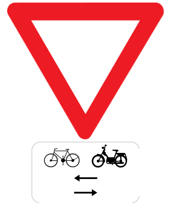 Vorrang gewähren, auf Radfahrer und Mofas von links und rechts achten.